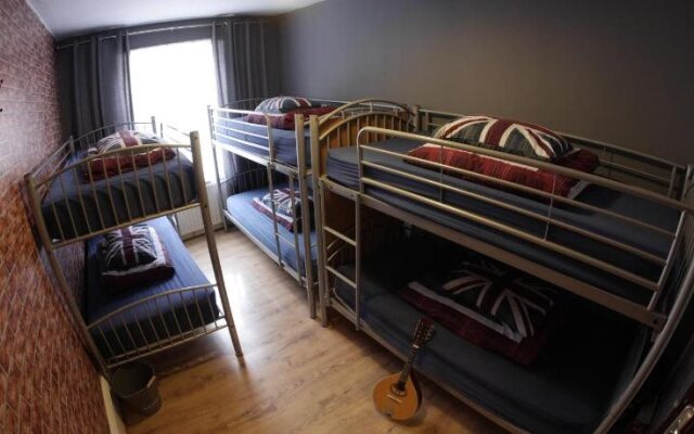 Midtown Hostel