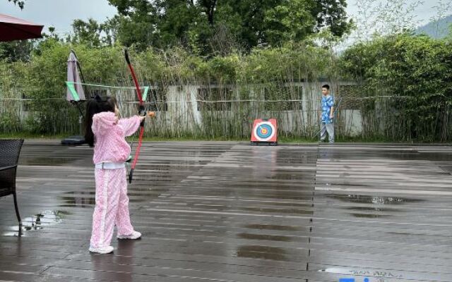 Zhuoyue Health Hot Spring Homestay