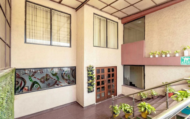 Hotel The Grand By OYO Rooms