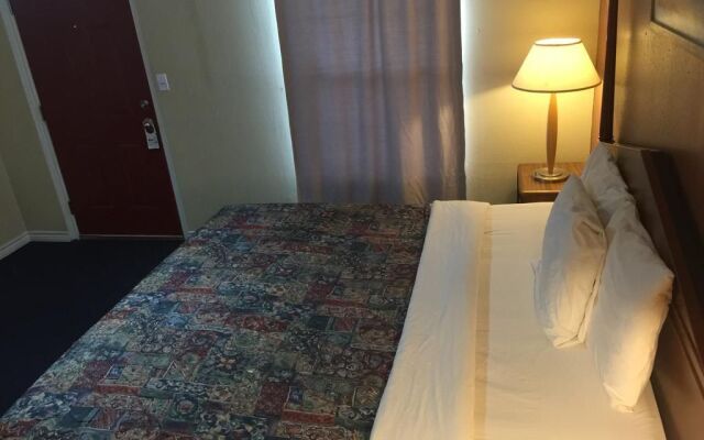 OYO Hotel Beeville -US 181