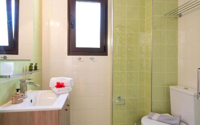 3 Aktes Resort