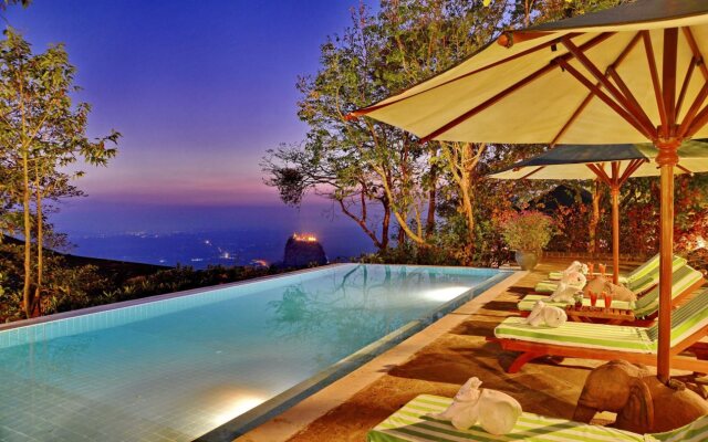 Popa Mountain Resort