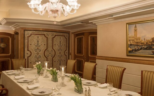Sheraton Kuwait, A Luxury Collection Hotel, Kuwait City