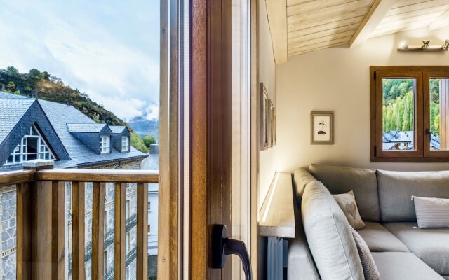 MONTELIA Ático el Ciervo de Panticosa