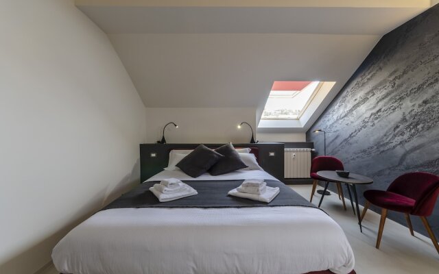 JOIVY The Private View