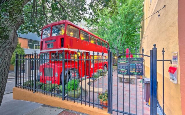 Walkable Downtown Asheville Condo w/ Balcony
