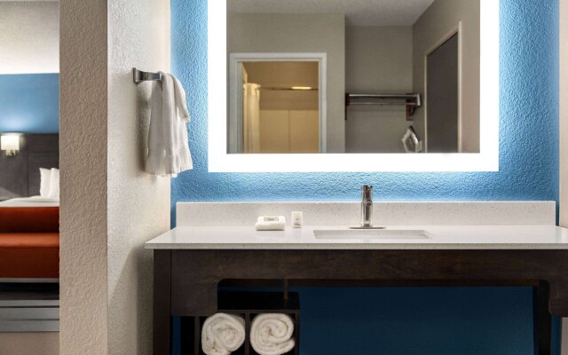 La Quinta Inn & Suites by Wyndham Chicago Tinley Park