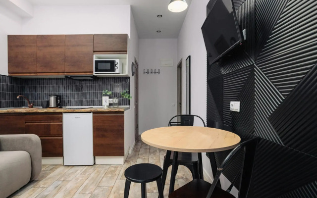 Sea of apartments on Flower Street