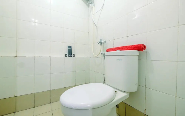 Comfort And Strategic 2Br At Bassura City Apartment