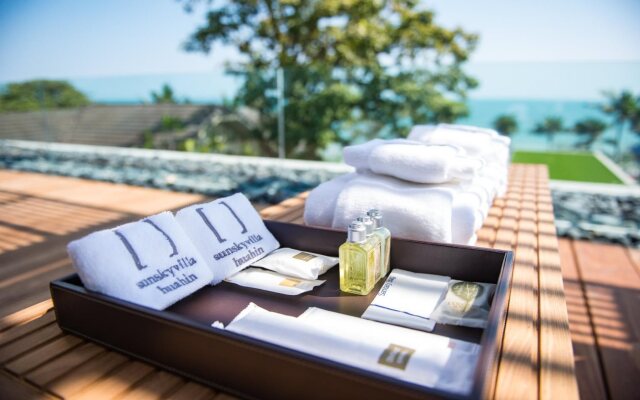 Sunsky Villa Huahin