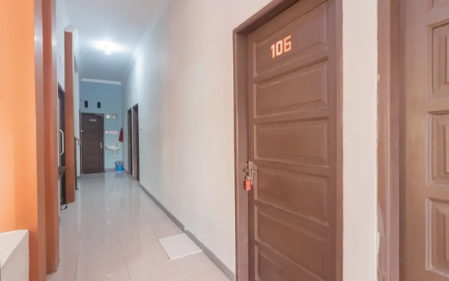 RedDoorz Syariah near Jalan Jakarta Samarinda