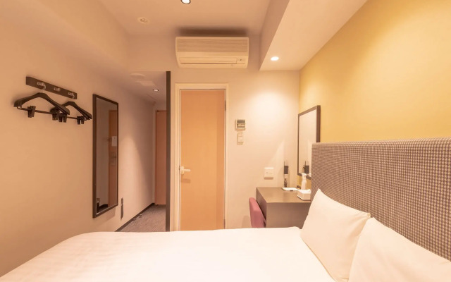 E Hotel Higashi Shinjuku