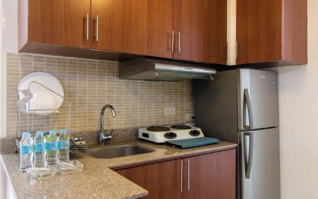 Pacific Bay Grand Suites