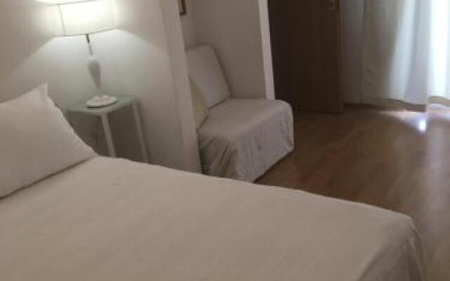 Amelia Apartment