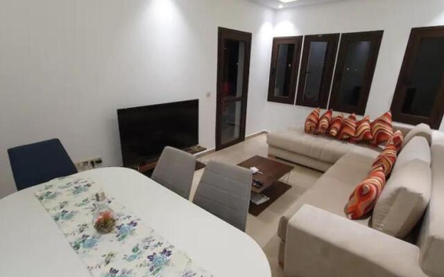 Colina smir appartement en résidence avec piscine Mdiq