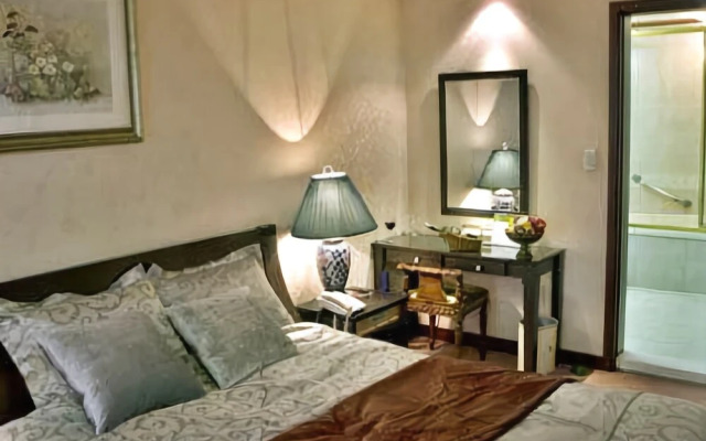 Hotel Green World
