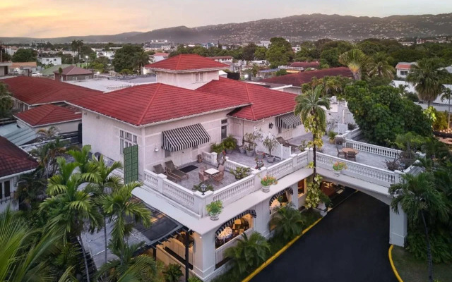 Terra Nova, BW Premier Collection