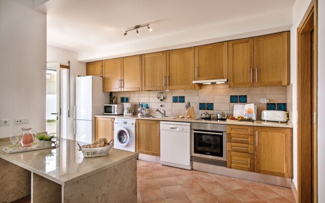 Santa Luzia Residence by MarsAlgarve