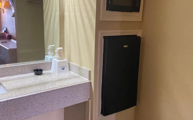 Americas Best Value Inn Meridian