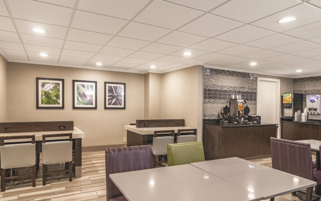 La Quinta Inn & Suites Brunswick