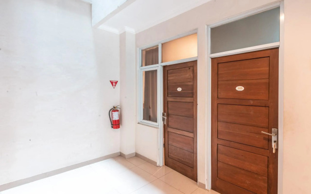 OYO 415 Kartini 8 Residence