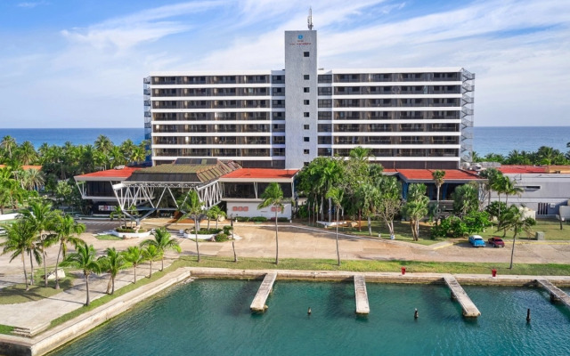 Bellevue Puntarena Playa Caleta
