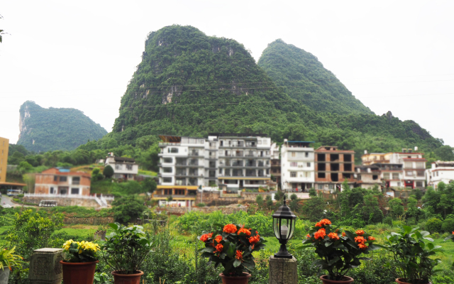 Yangshuo Garden House