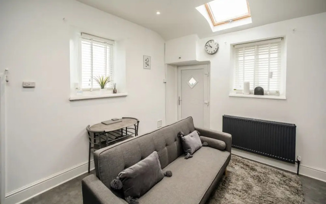 Cottage Hide-out