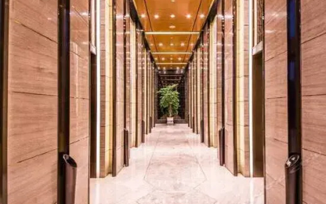I MAY Seaview Apartment (Shimao Twin Towers)