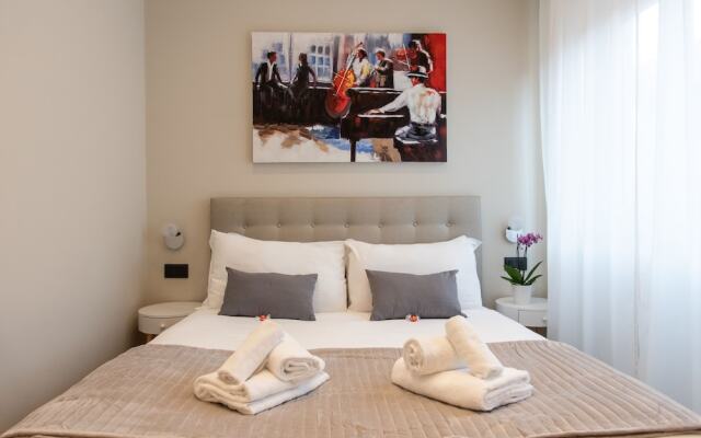 XXIV Domus Luxury Suites