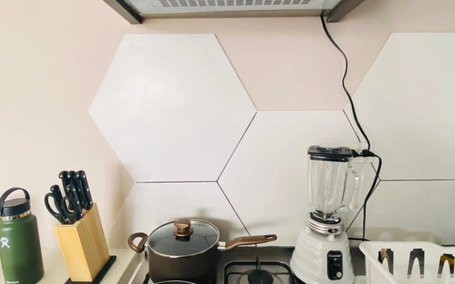 Colibri's Penthouse With Wild Hummingbirds & Views