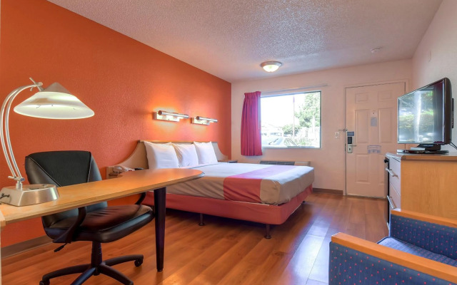 Motel 6 Carlsbad, CA - East
