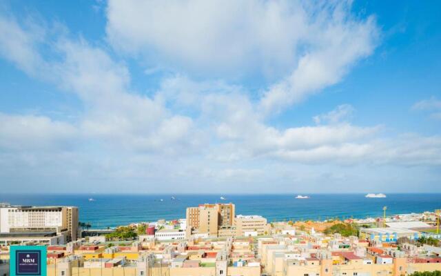 Blanca, Sea Views Las Palmas Digital Nomads