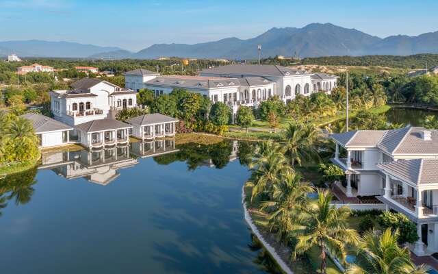 Melia Vinpearl Cam Ranh Beach Resort