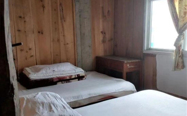 Jiuling Ganglv Hotel