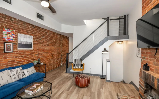 Mansfield Modern Oasis