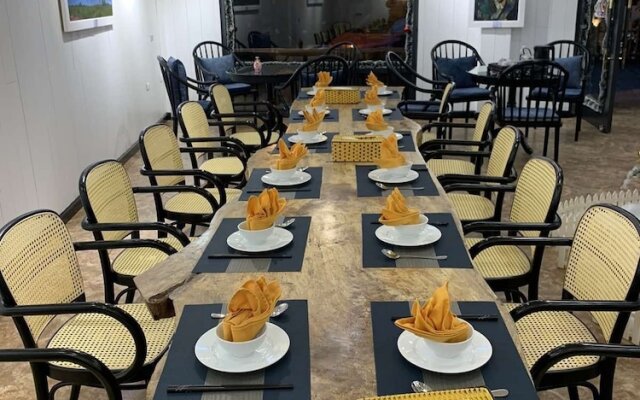Babeeni Family Hotel