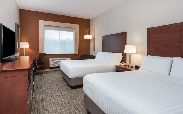 Holiday Inn Express Hotel & Suites Gananoque by IHG