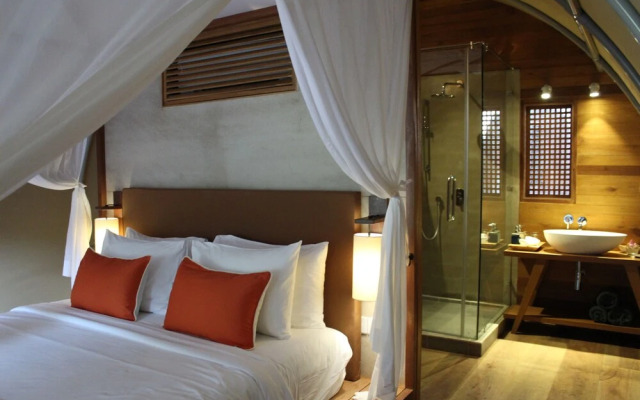 Jungloo at Templation