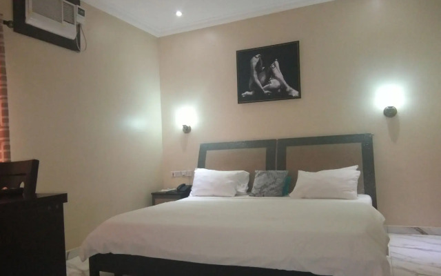 Allen Suites