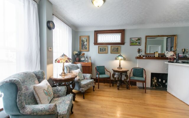 Prince Street Suites