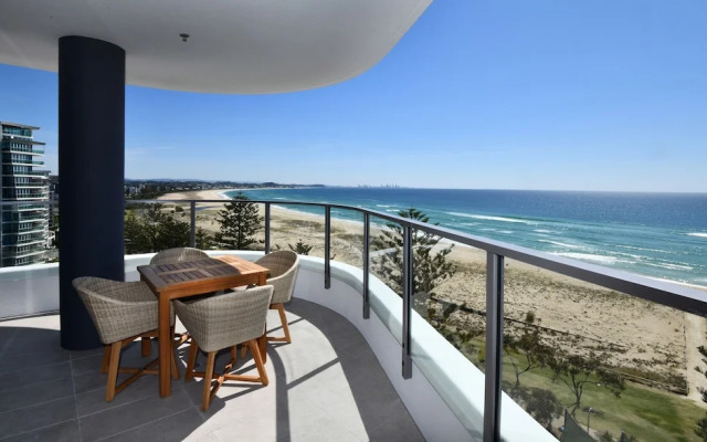 X Kirra Apartments