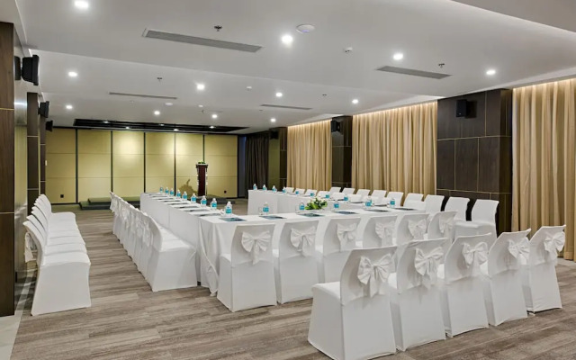 Satya Da Nang Hotel Han Market