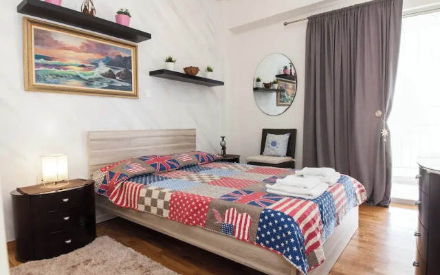 Urban Cosy 2 Bd Apt Near Metro w Balcony