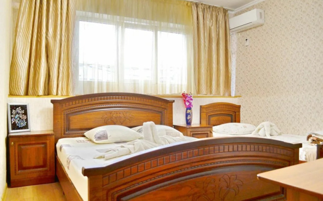 Guest house (Гест Хаус) на Фермерской