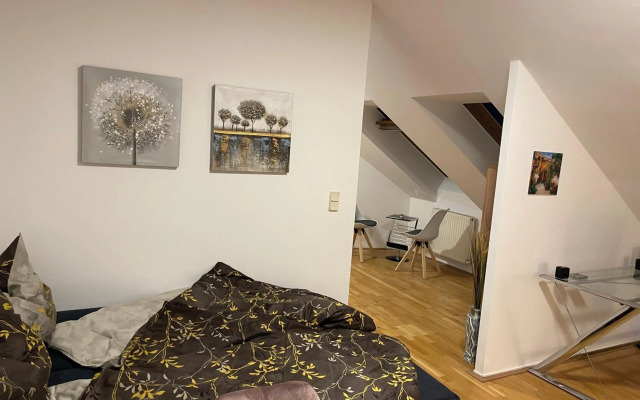 Ruhiges Dachgeschoß CityApartment im Zentrum Wiens