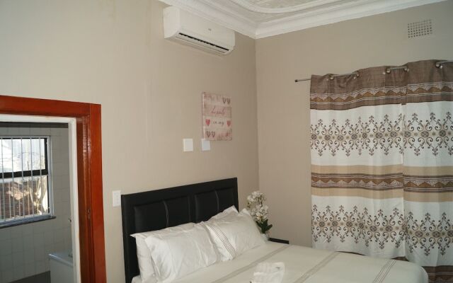 Miraton Eastgate Suites