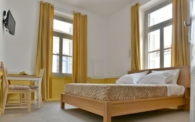 Douskos Guesthouse