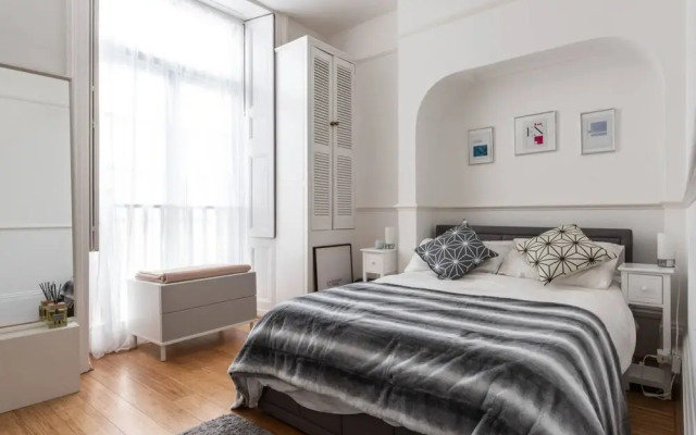 Stunning 1 Bedroom Regency Flat on Brighton Seafront