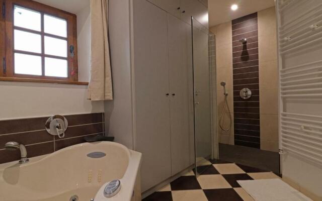 Gîte Ceaucé, 6 pièces, 15 personnes - FR-1-497-142